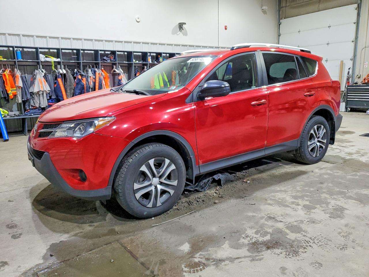 Salvage Toyota RAV4 Image