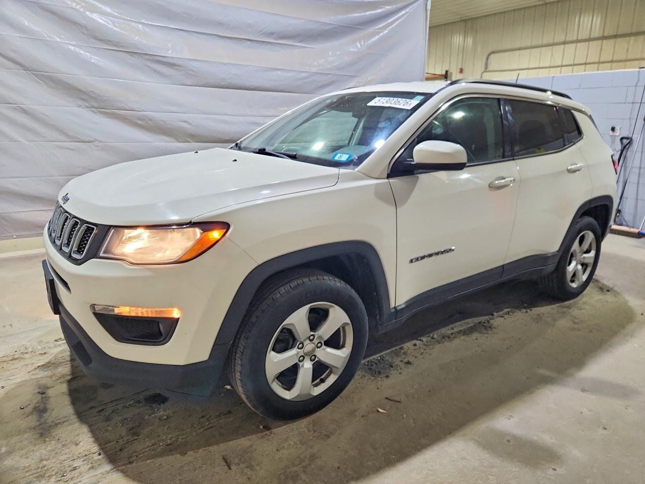 Salvage Jeep Compass Image