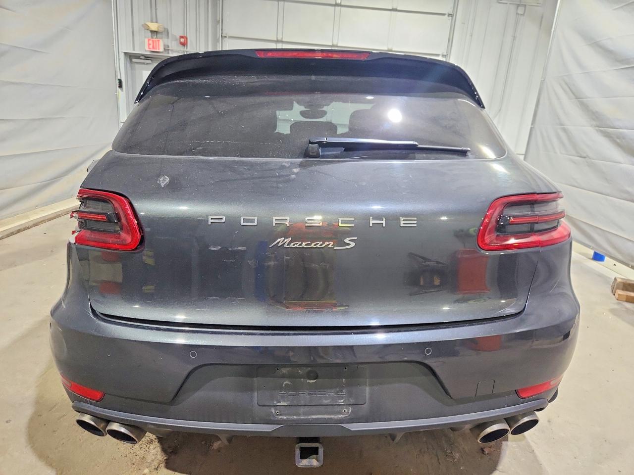 Porsche Macan S