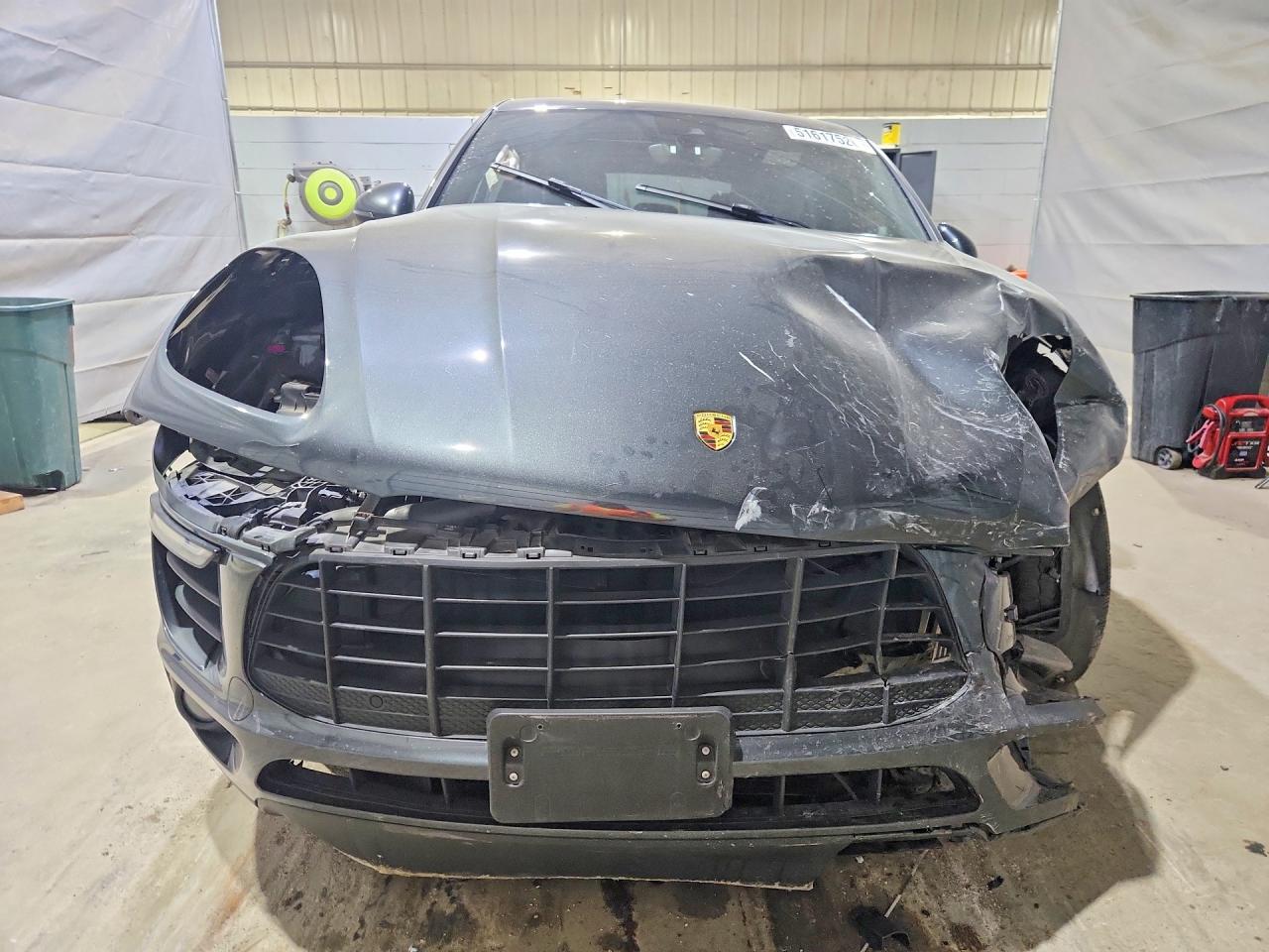 Porsche Macan S