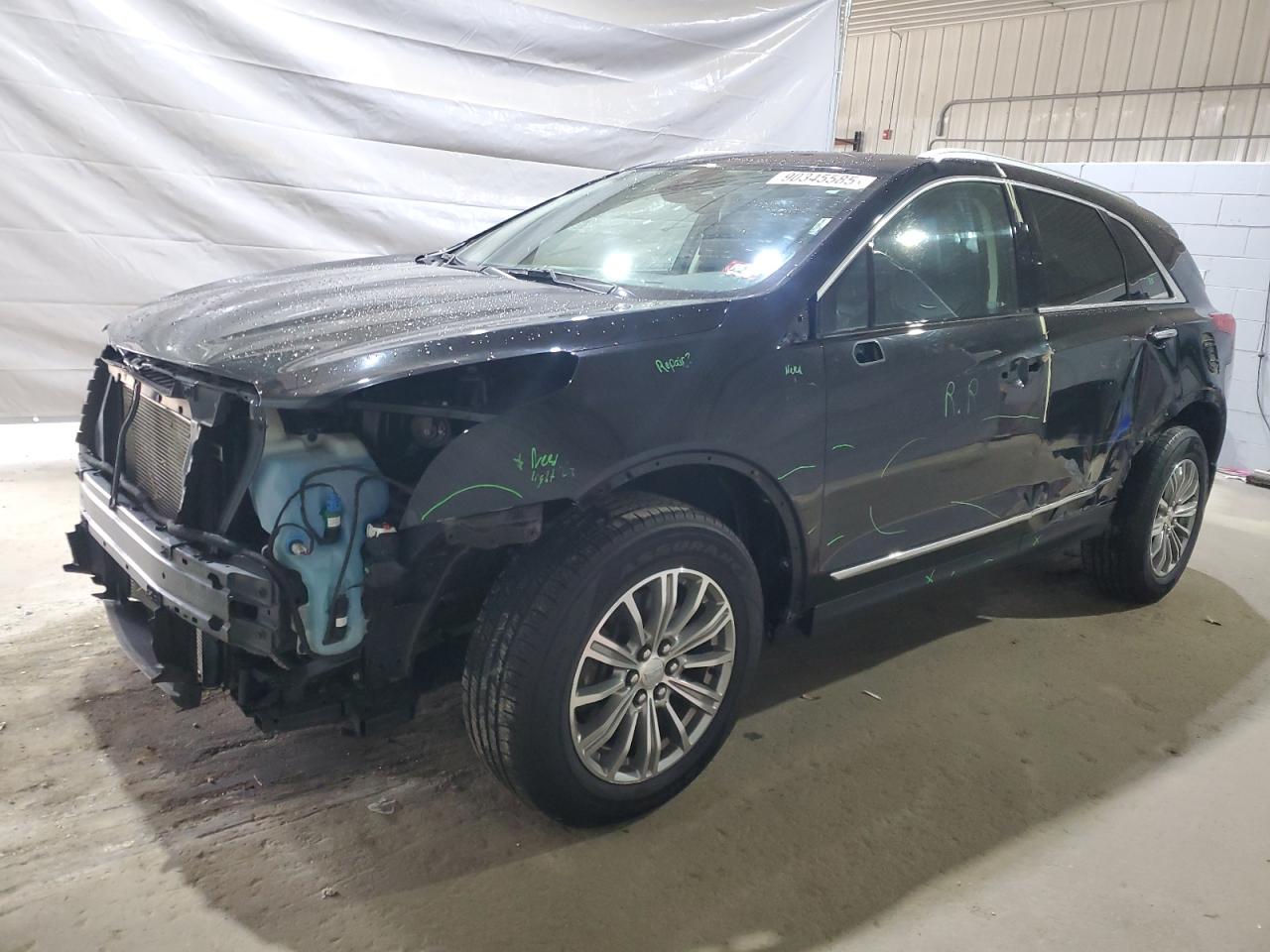 Salvage Cadillac XT5 Image