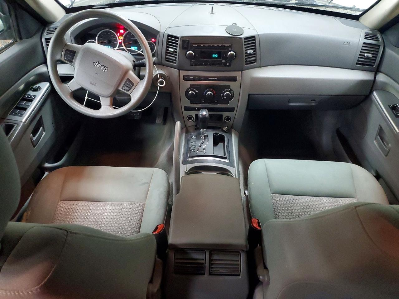 Jeep Grand Cherokee Laredo