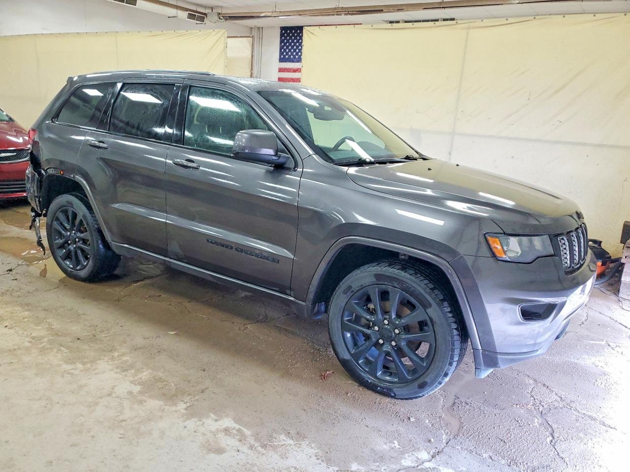 Jeep Grand Cherokee Laredo