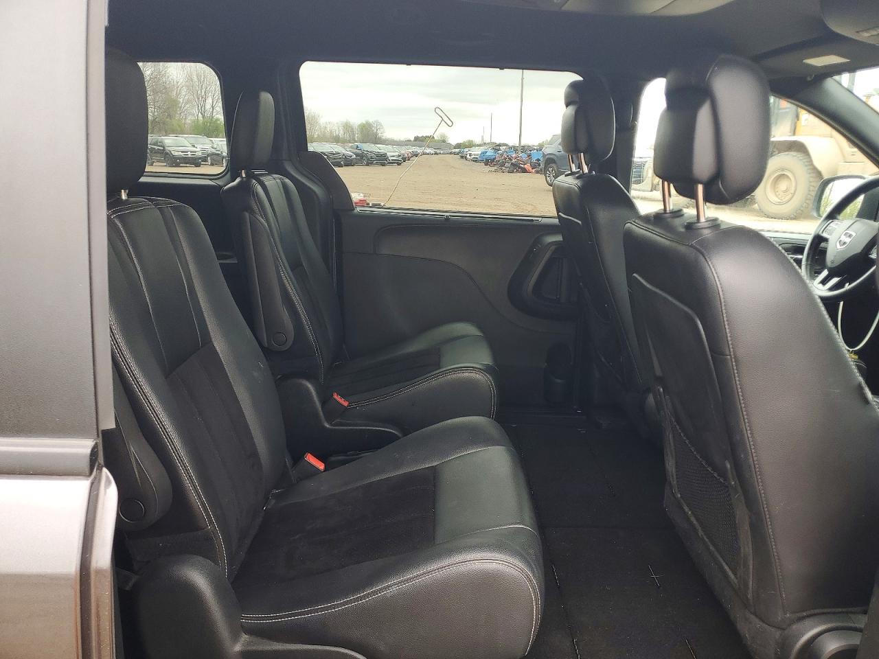 Dodge Caravan Sxt