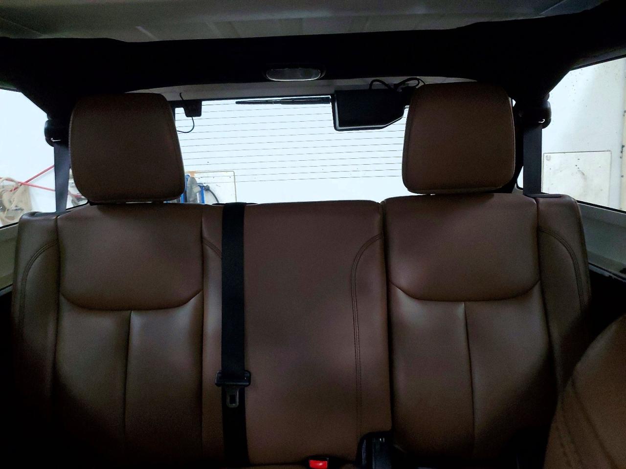 Jeep Wrangler Sahara