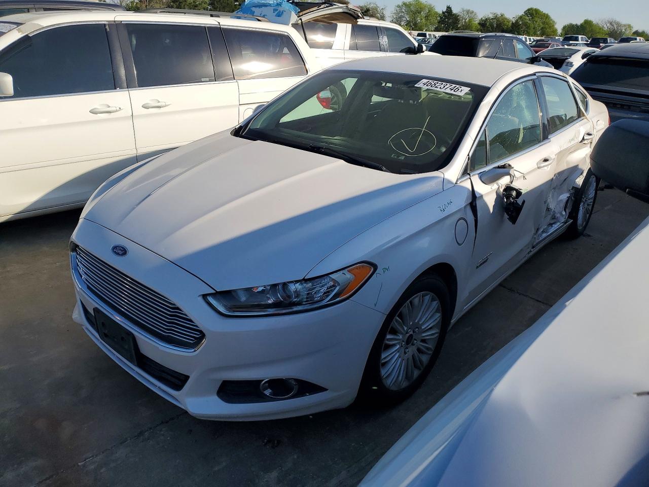 Salvage Ford Fusion Image
