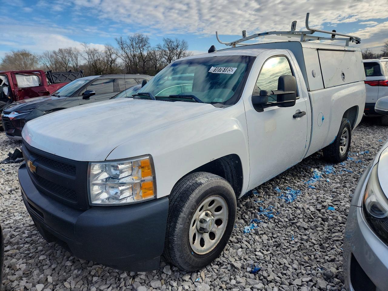 Salvage Chevrolet Silverado Image