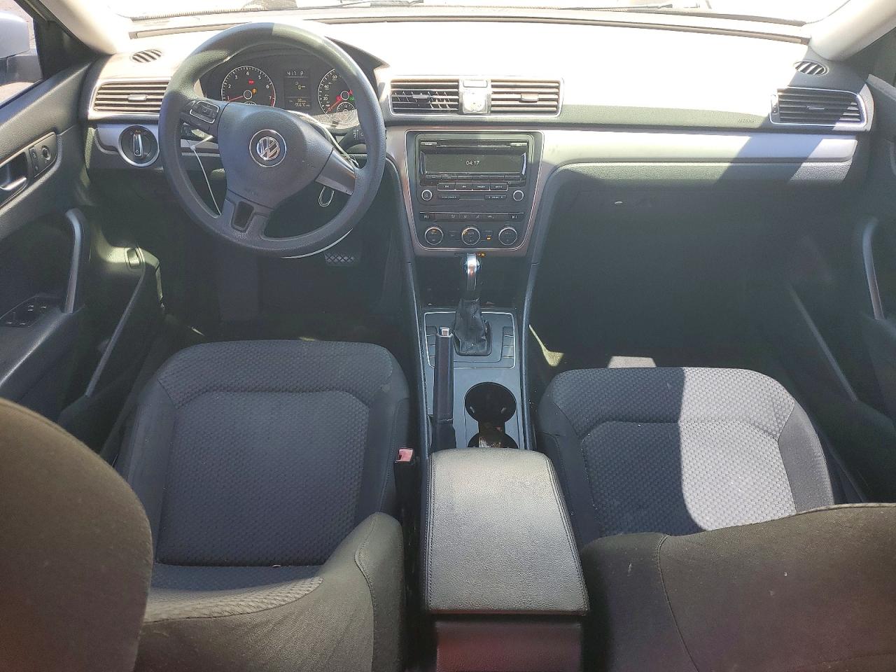 Volkswagen Passat S