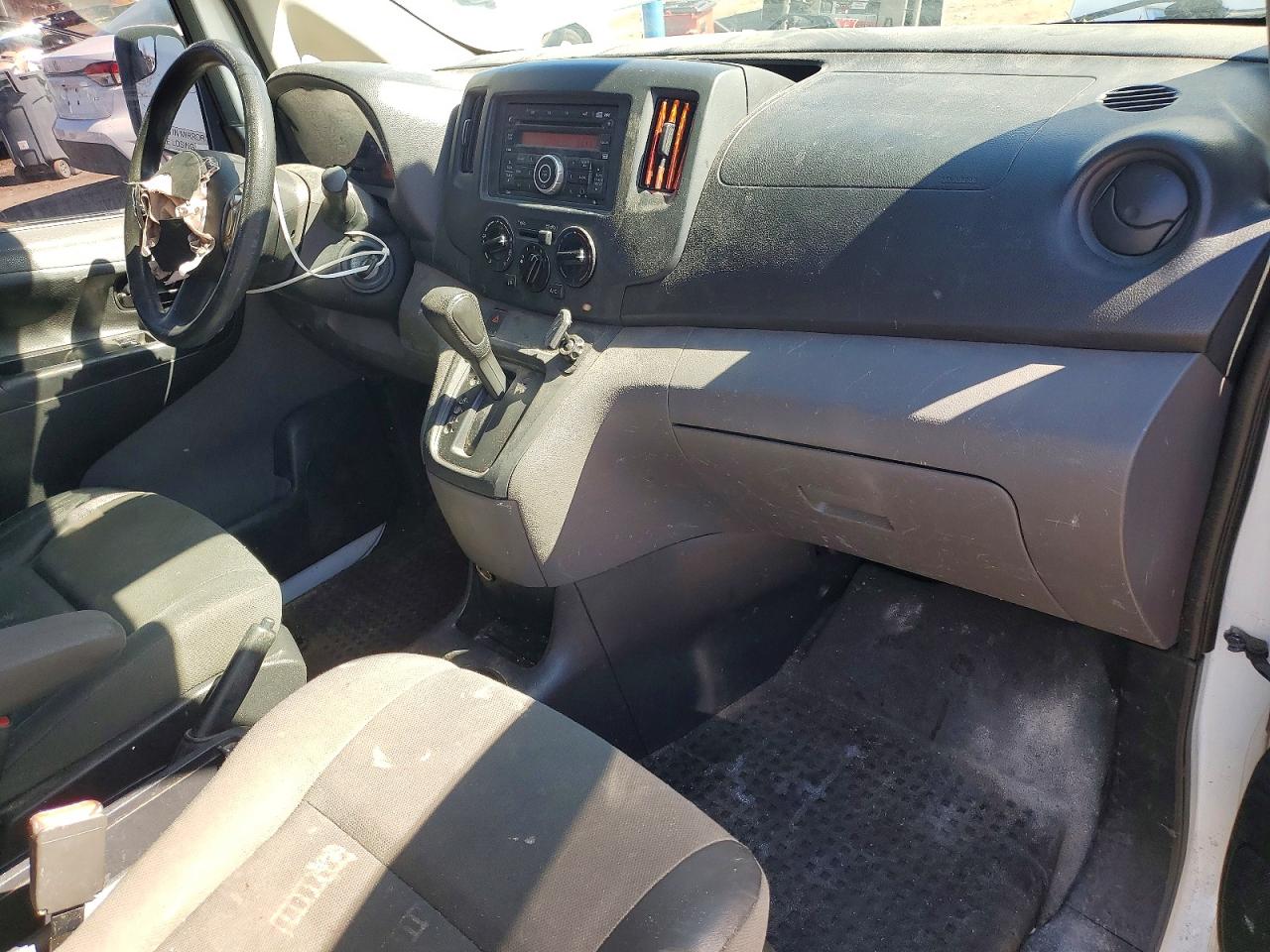 Nissan Nv