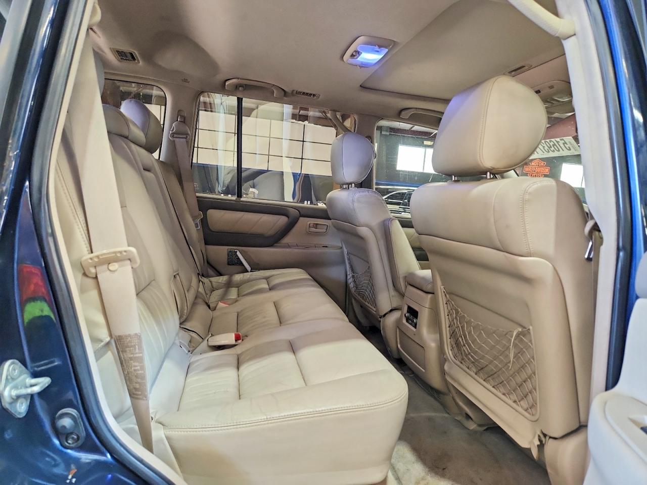 Toyota Land Cruis Base