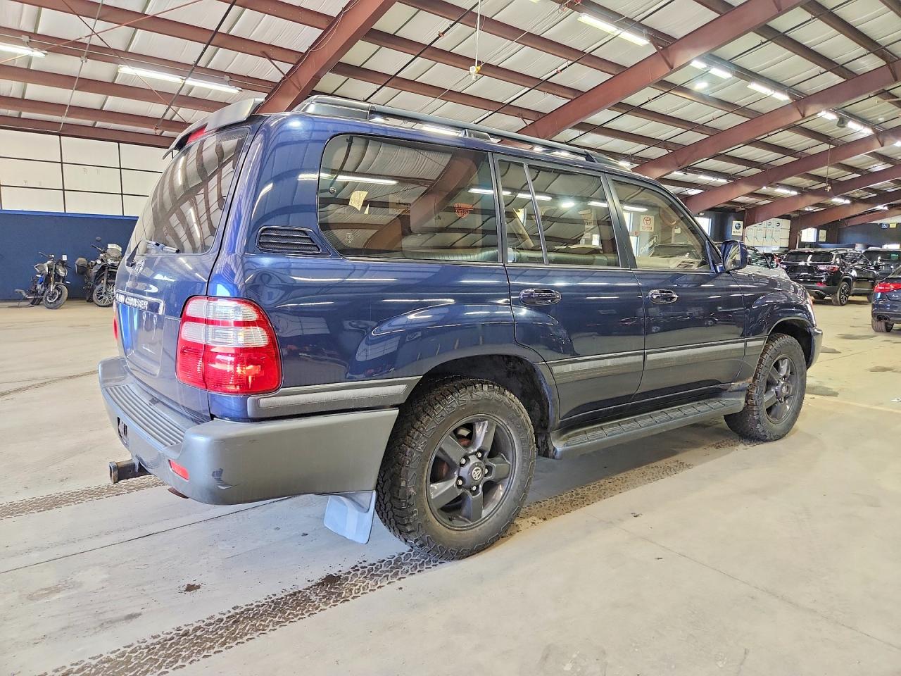 Toyota Land Cruis Base