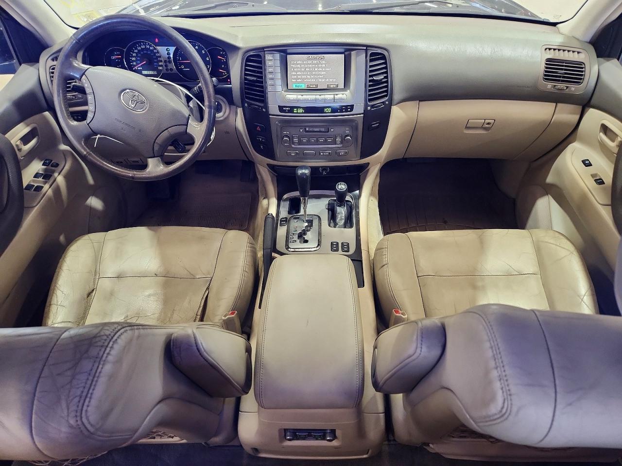 Toyota Land Cruis Base