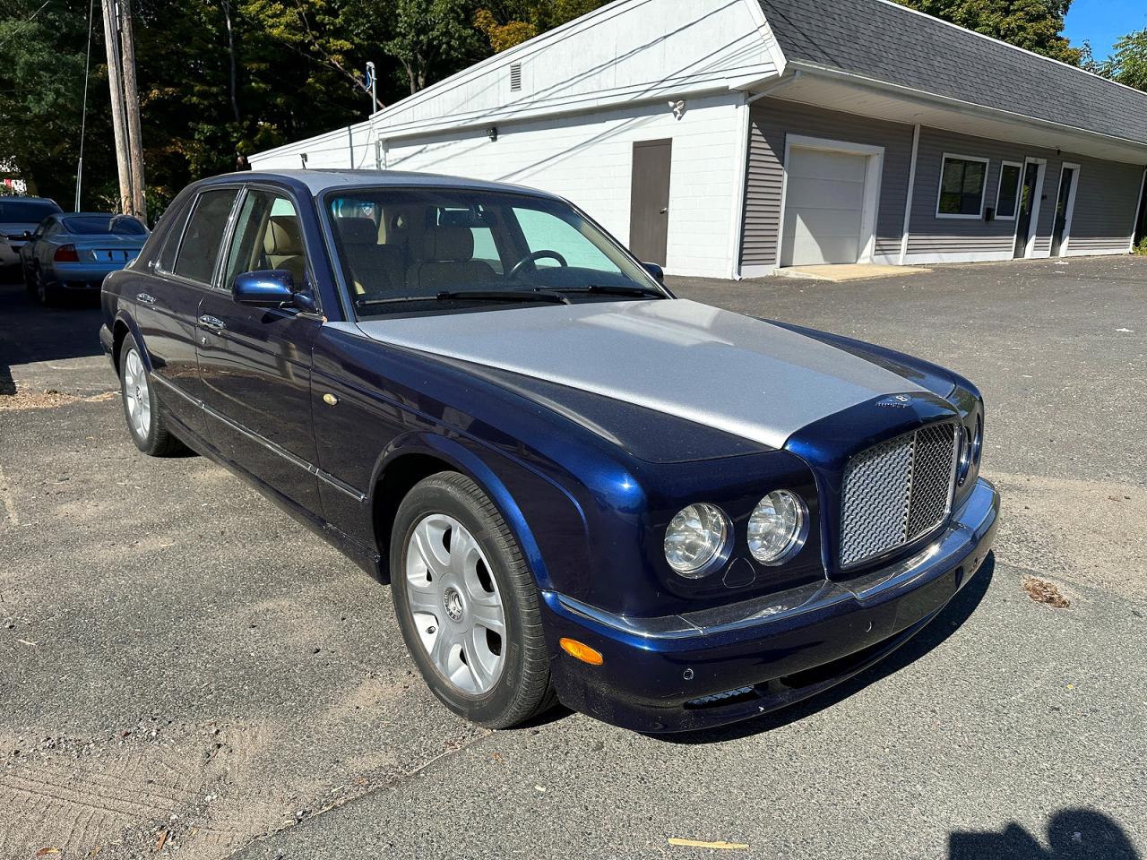 Salvage Bentley Arnage Image