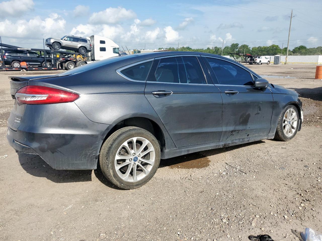 Ford Fusion Titanium