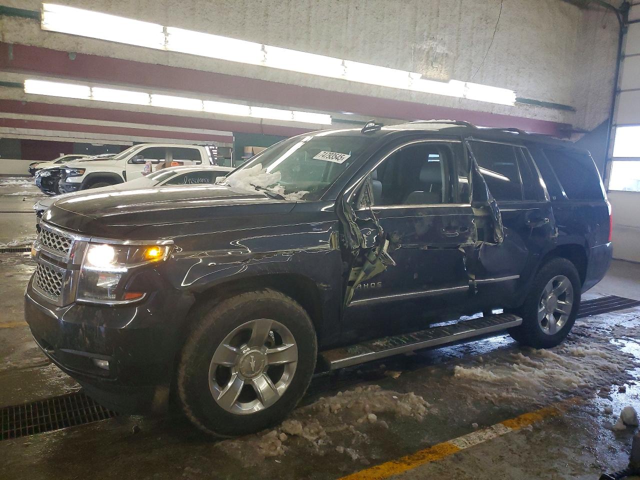 Salvage Chevrolet Tahoe Image