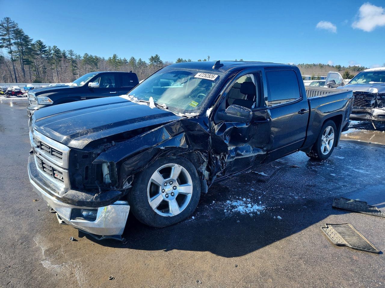 Salvage Chevrolet Silverado Image