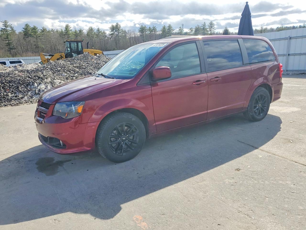 Salvage Dodge Caravan Image