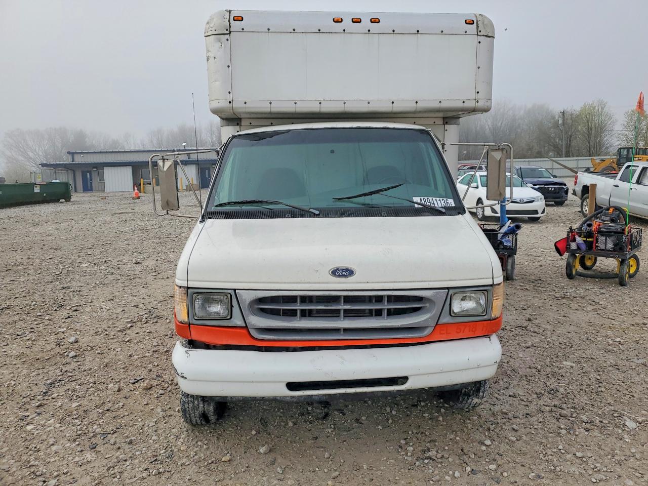 Ford Econoline E350 Super Duty Cutaway Van