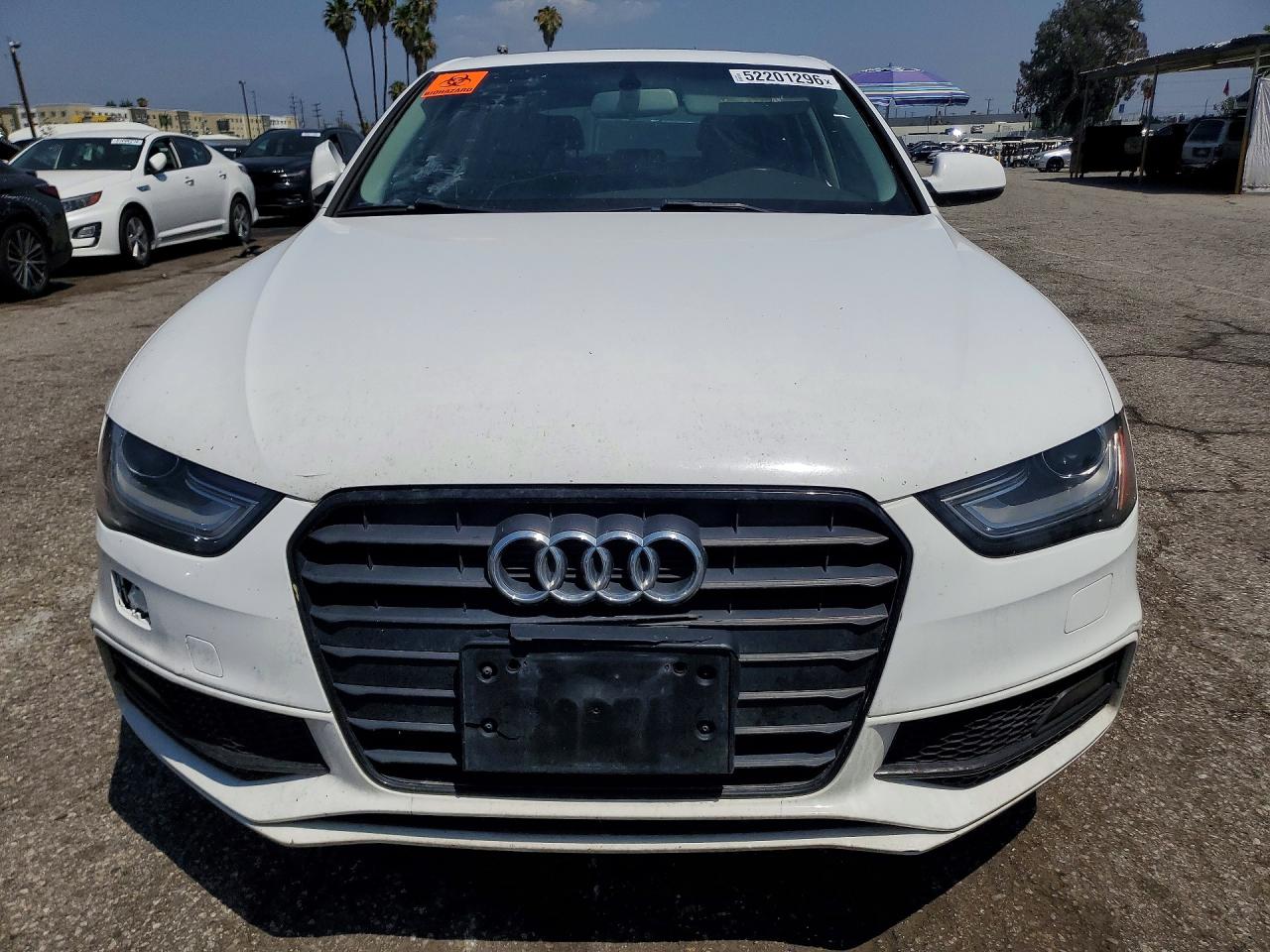 Audi A4 Premium S-line