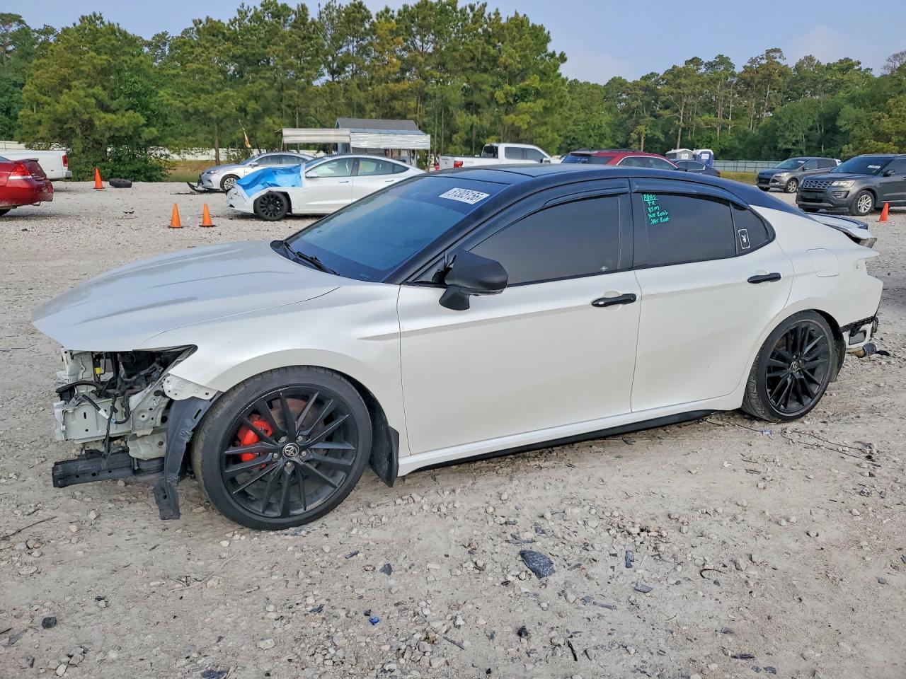 Salvage Toyota Camry Image