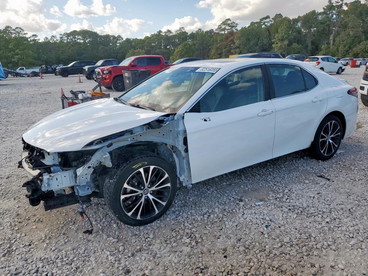 Salvage Toyota Camry Image