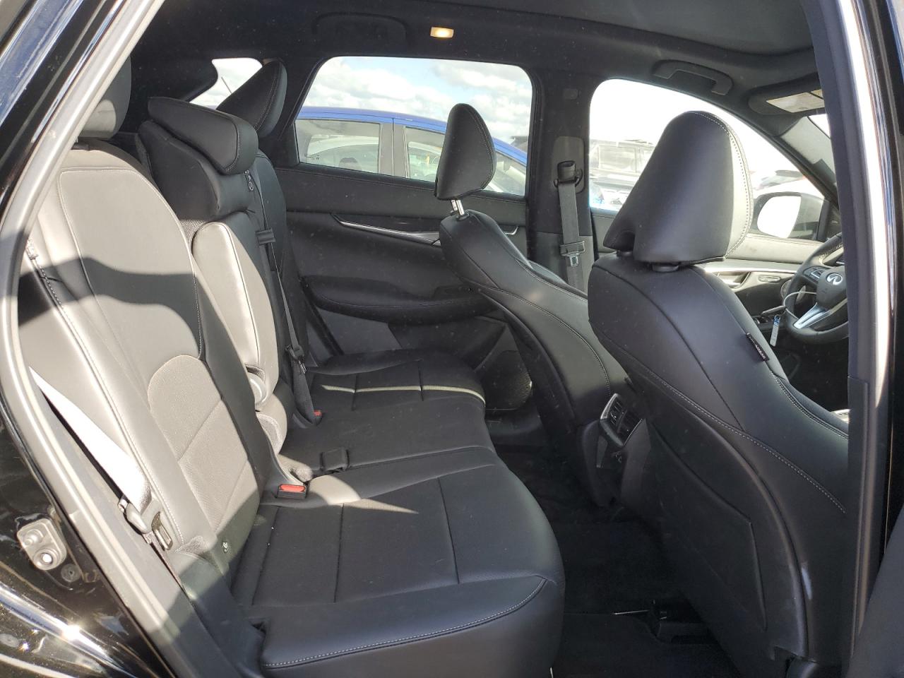 INFINITI Qx Sport