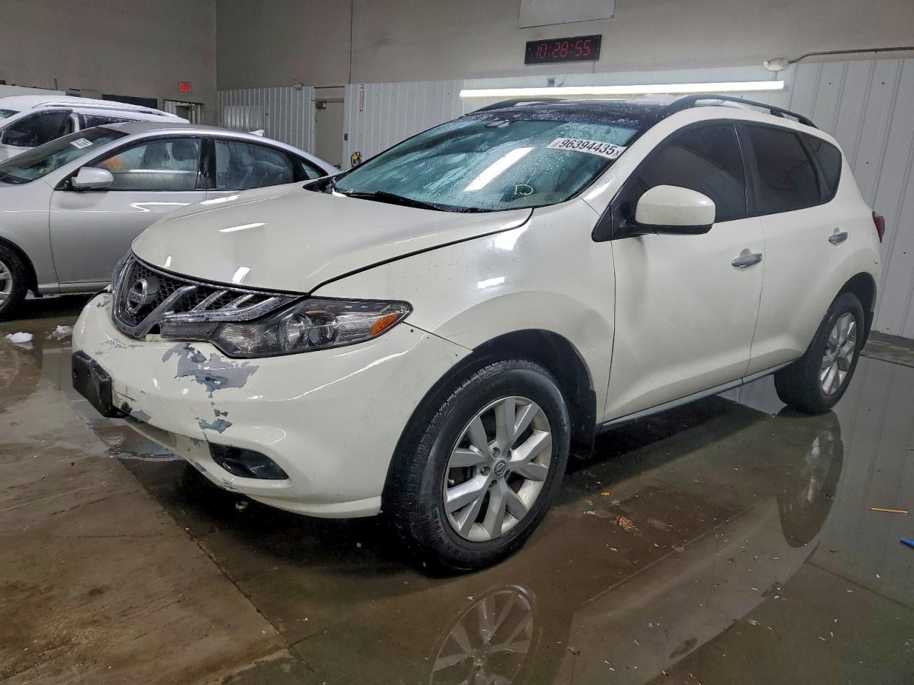Salvage Nissan Murano Image
