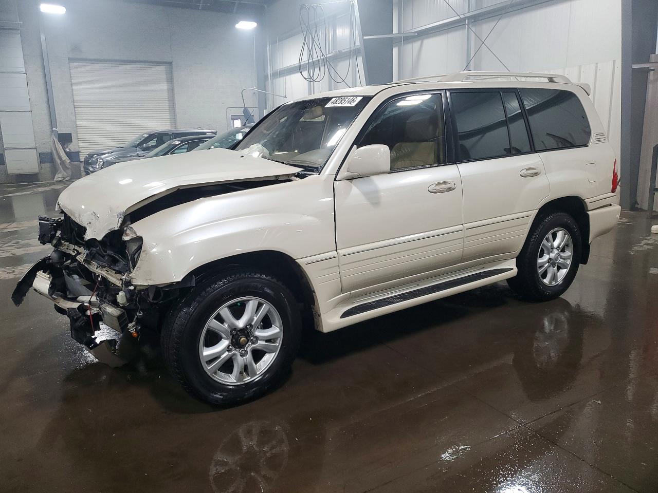 Salvage Lexus Lx470 Image