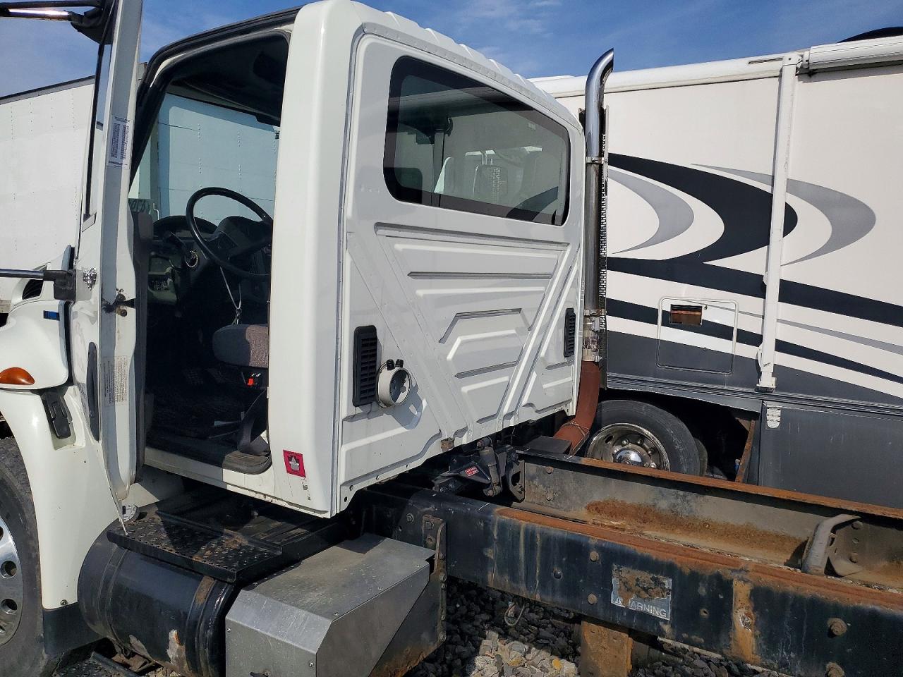 International 4400