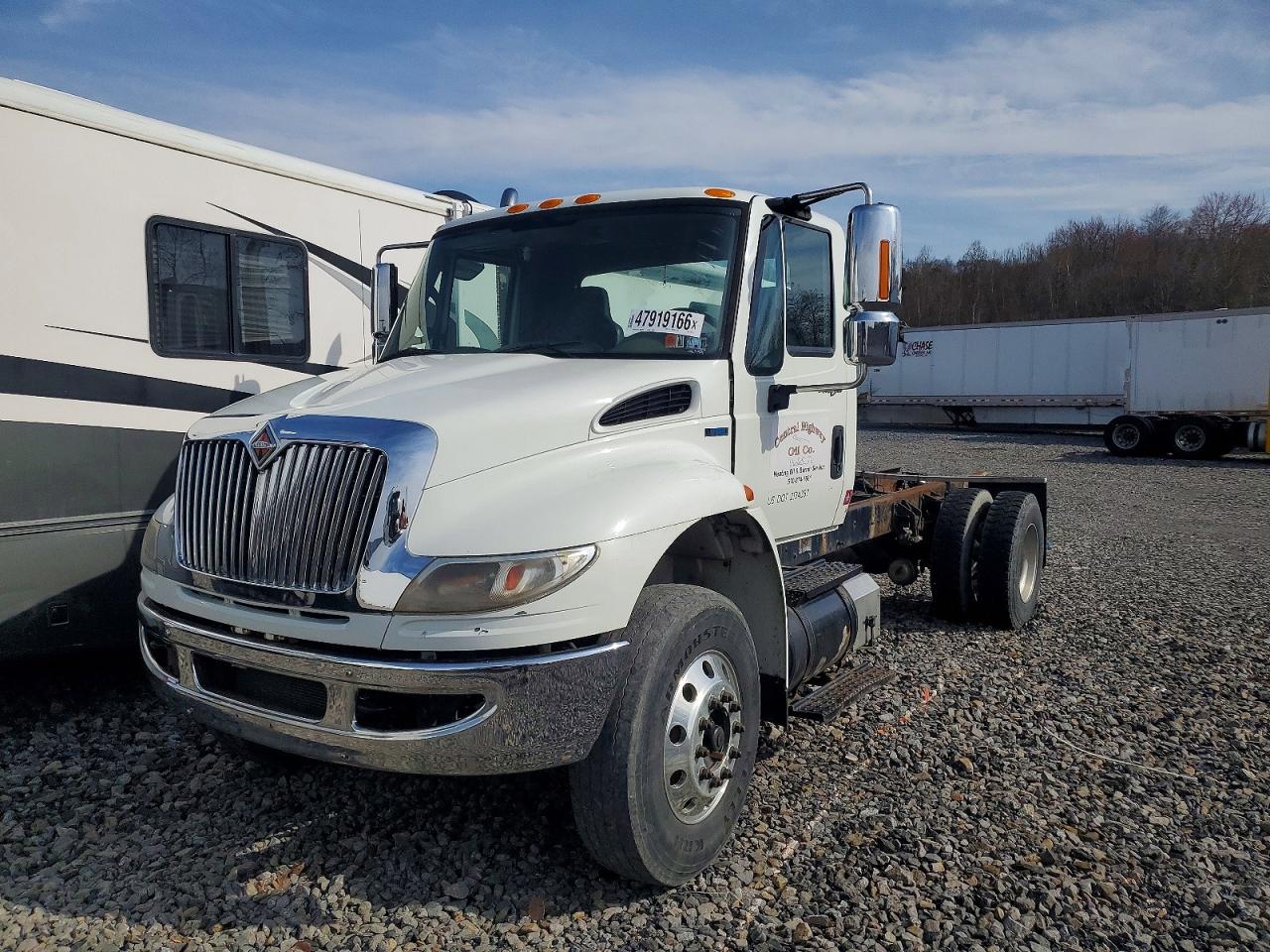 International 4400