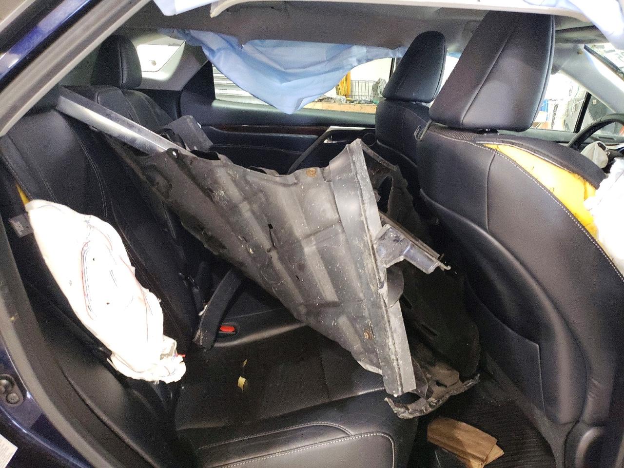 Lexus RX Base