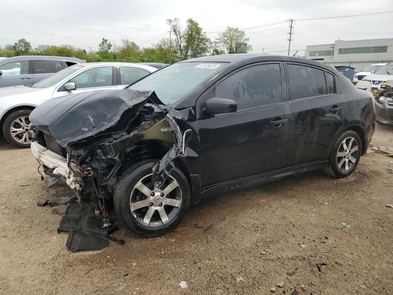 Salvage Nissan Sentra Image