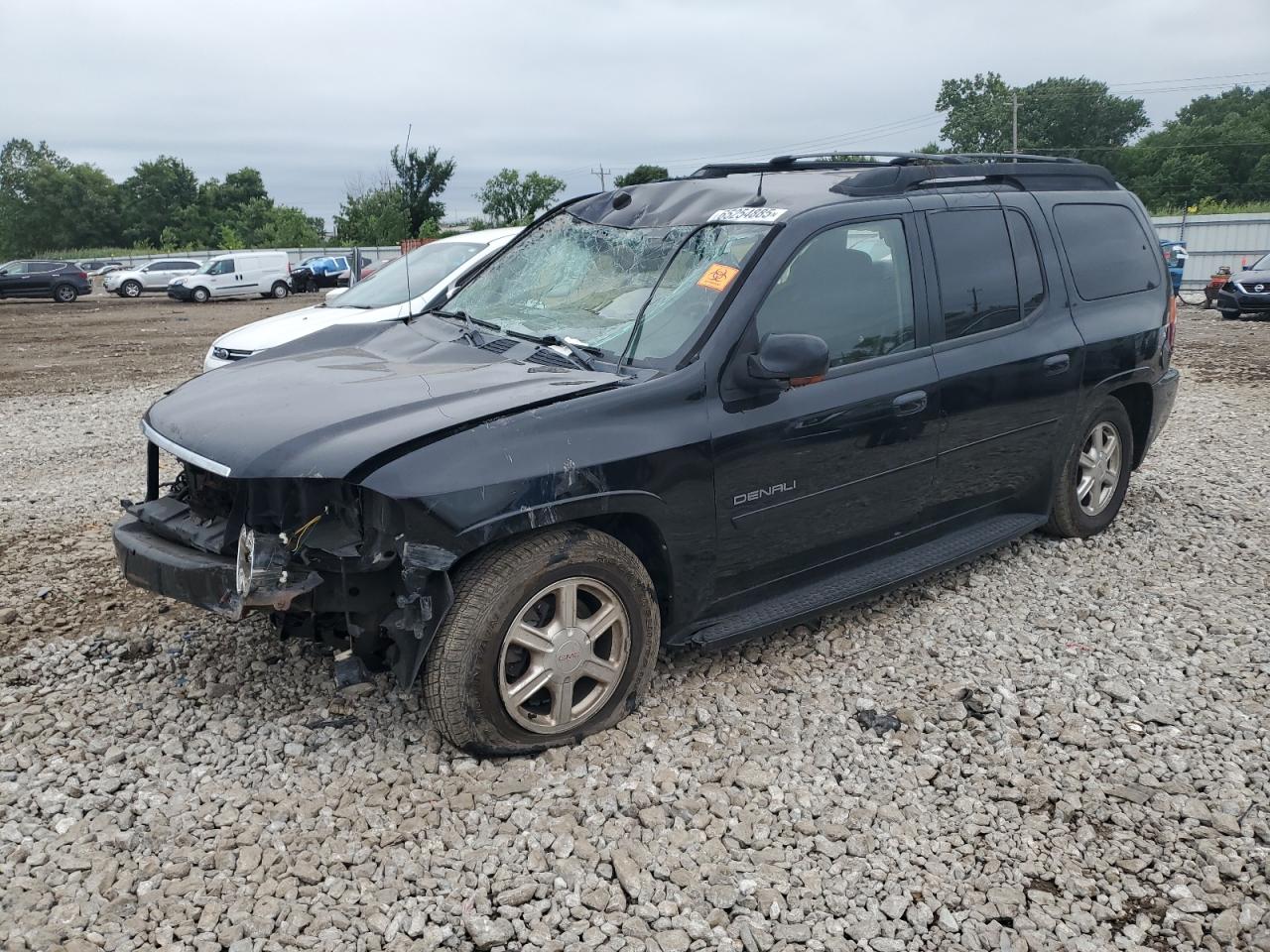 Salvage GMC Envoy Image