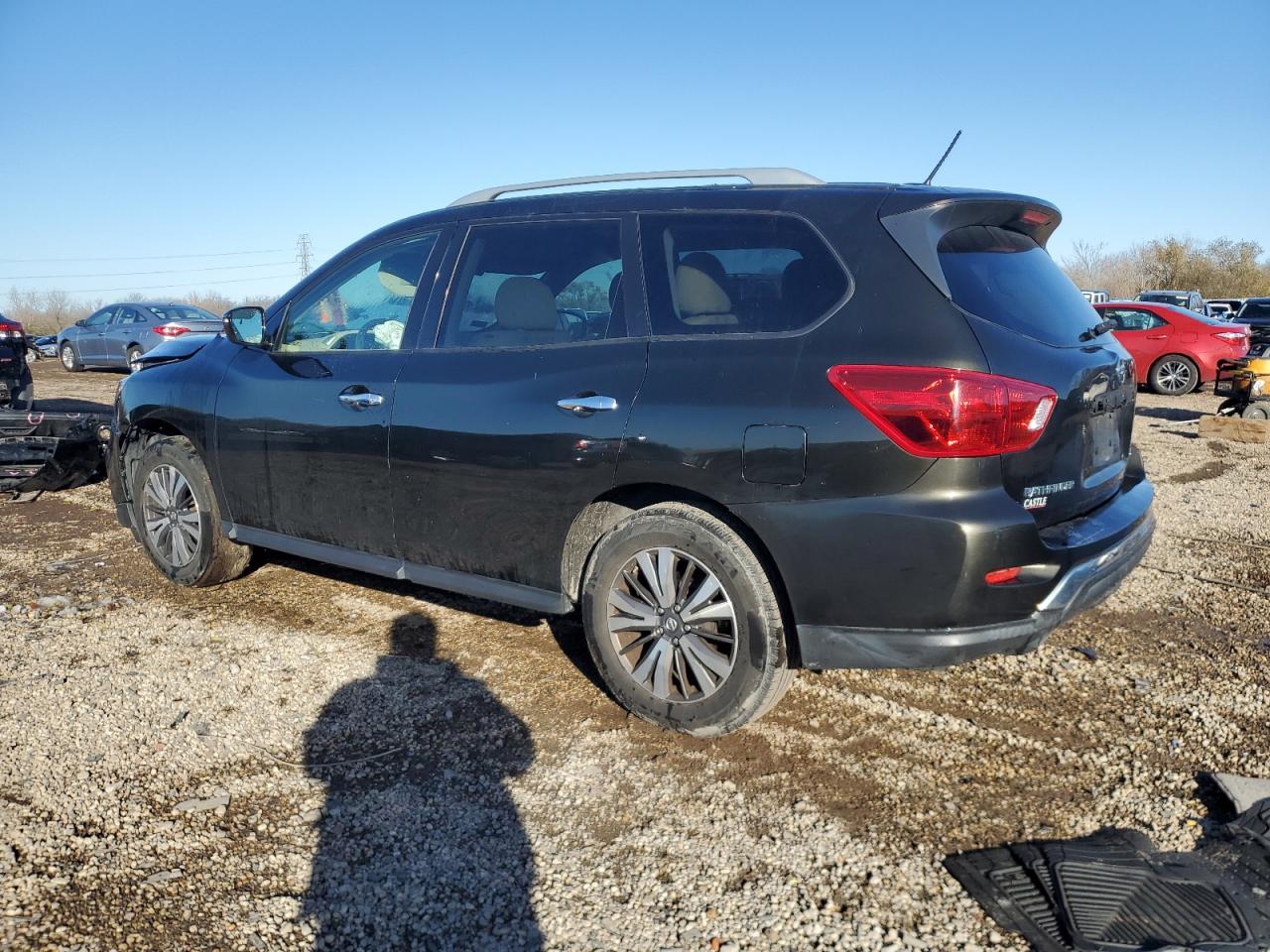Nissan Pathfinder S