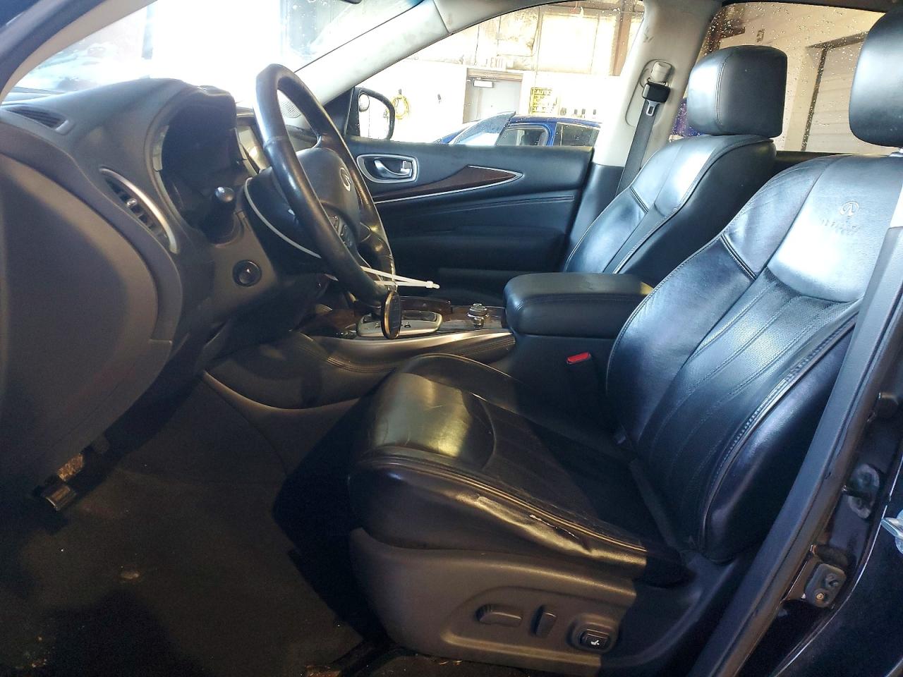 INFINITI Qx Base