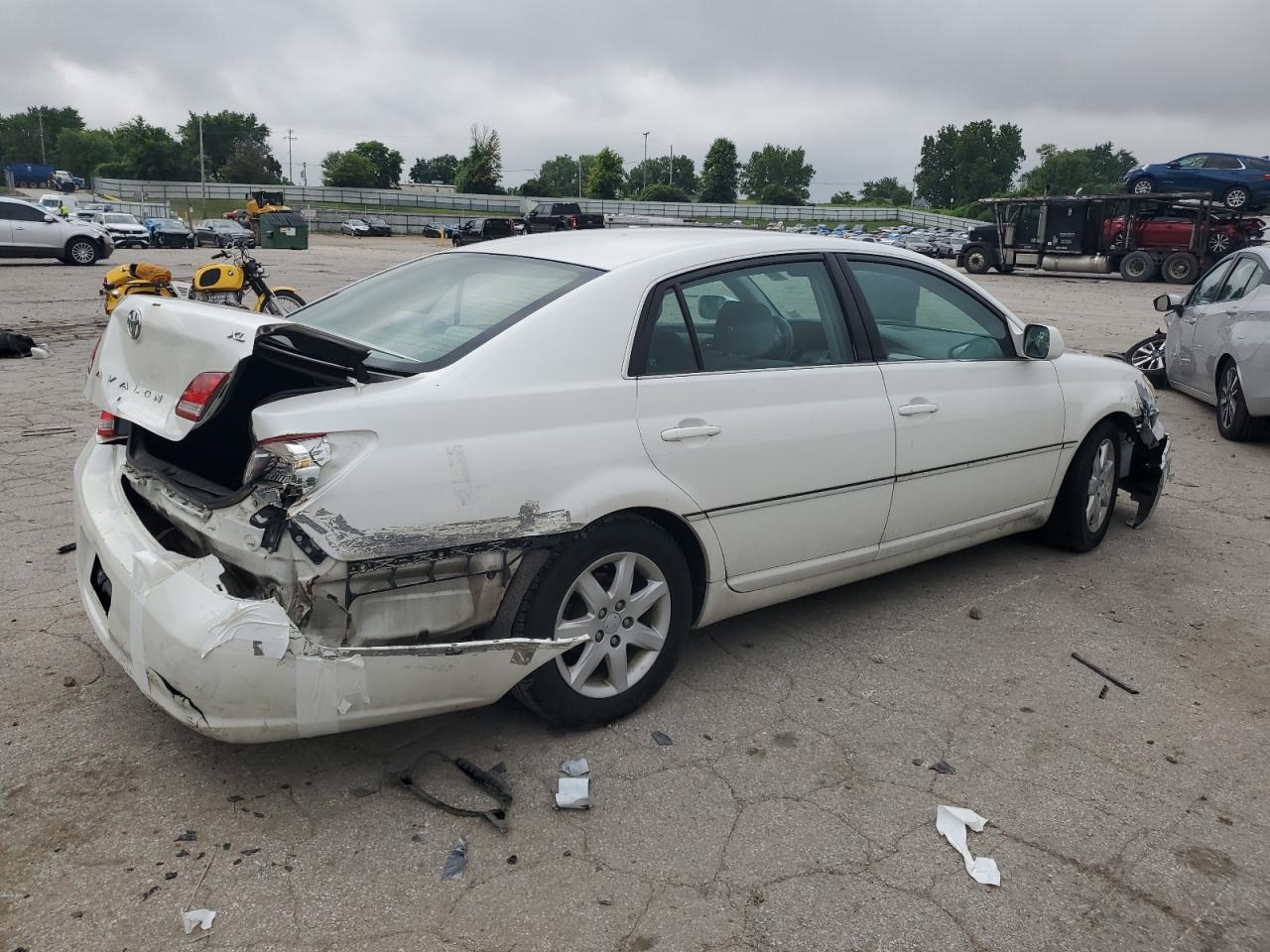 Toyota Avalon Xl