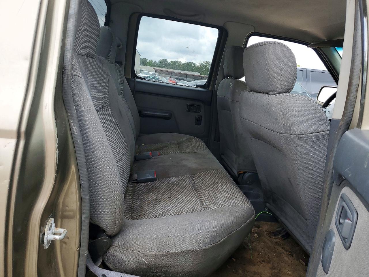 Nissan Frontier Xe