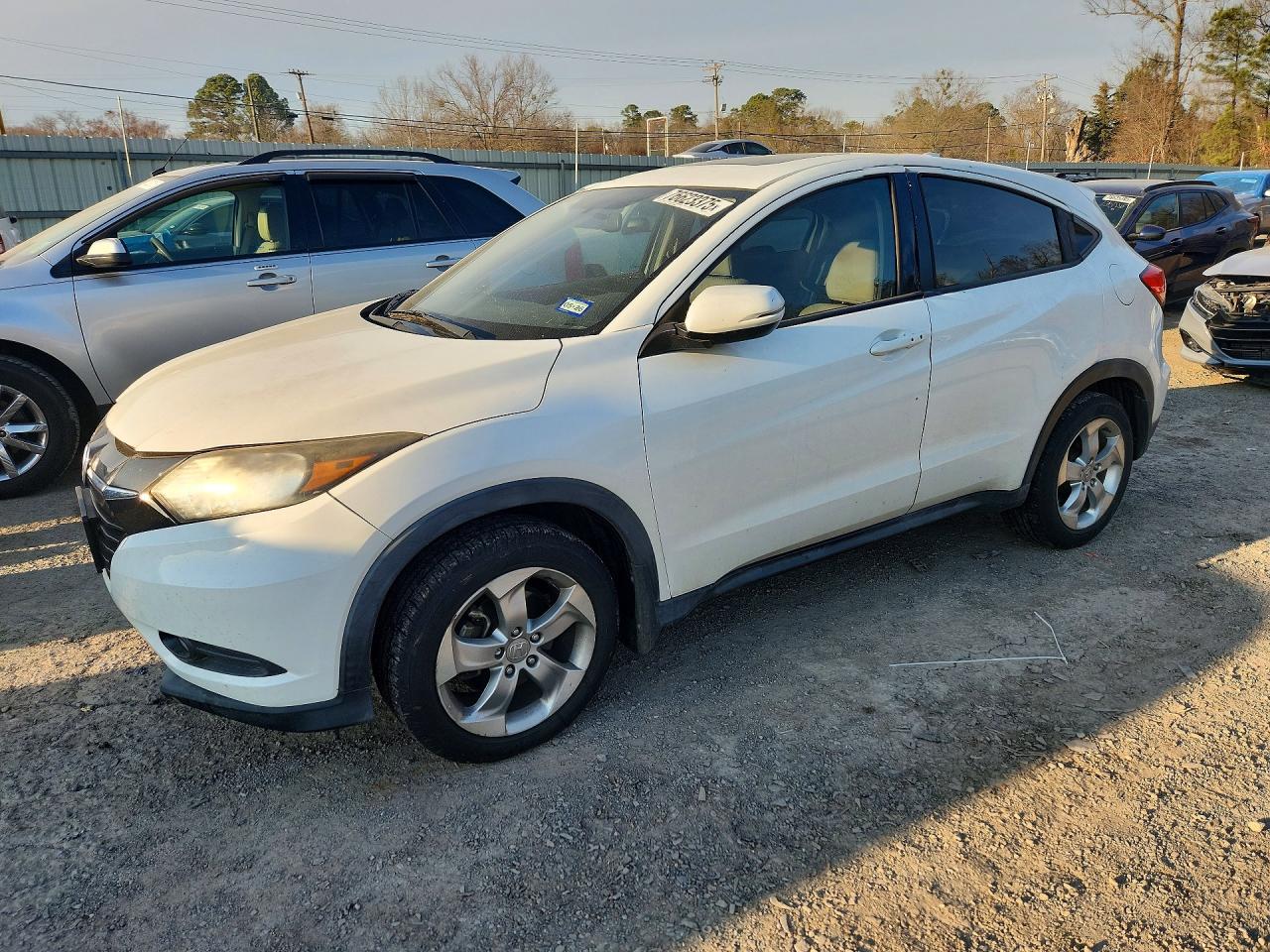 Salvage Honda HR-V Image