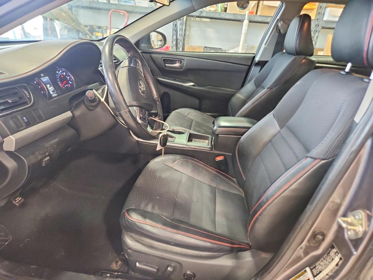 Toyota Camry Se
