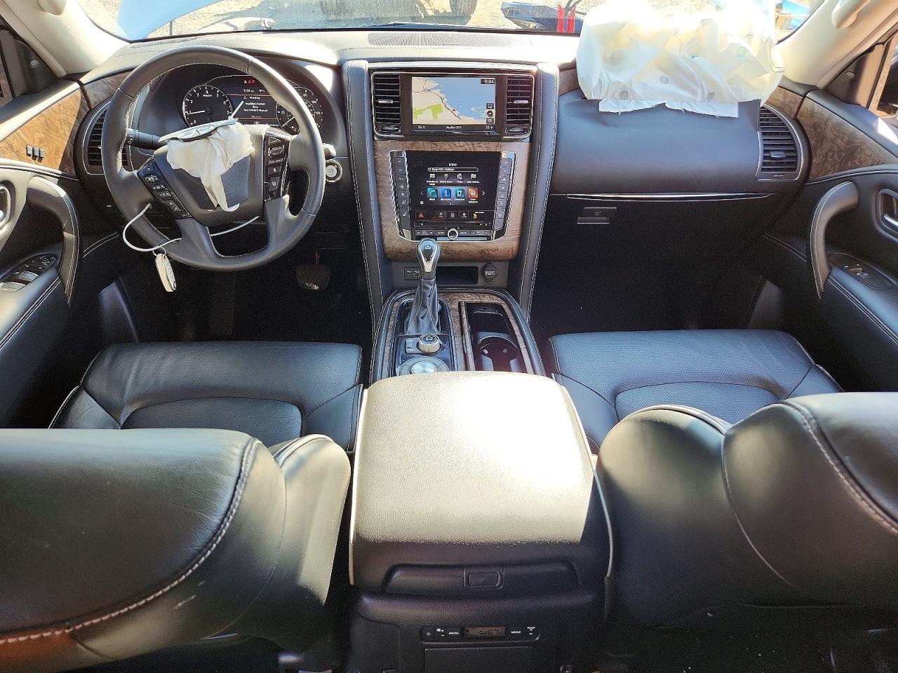 INFINITI Qx Luxe