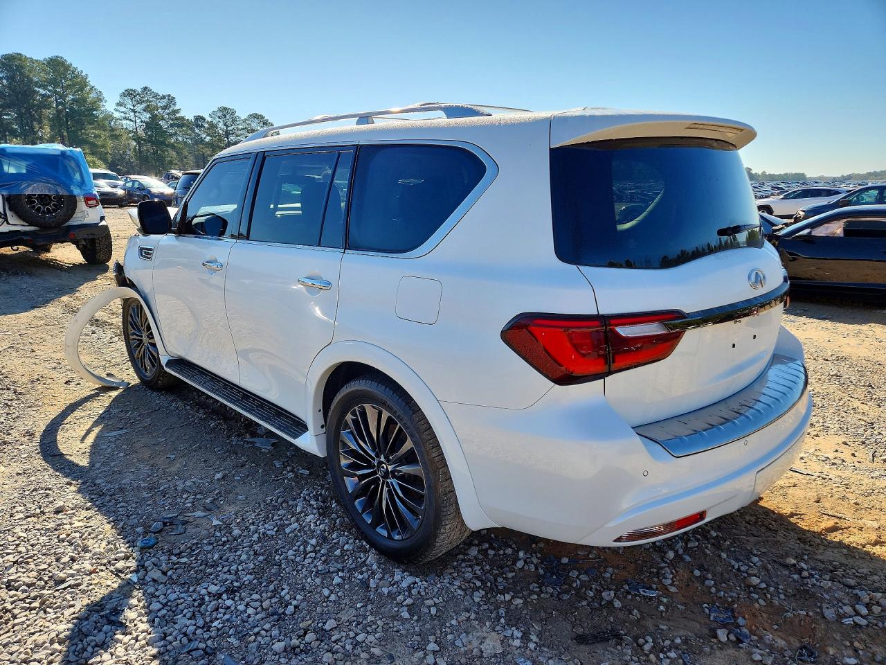 INFINITI Qx Luxe