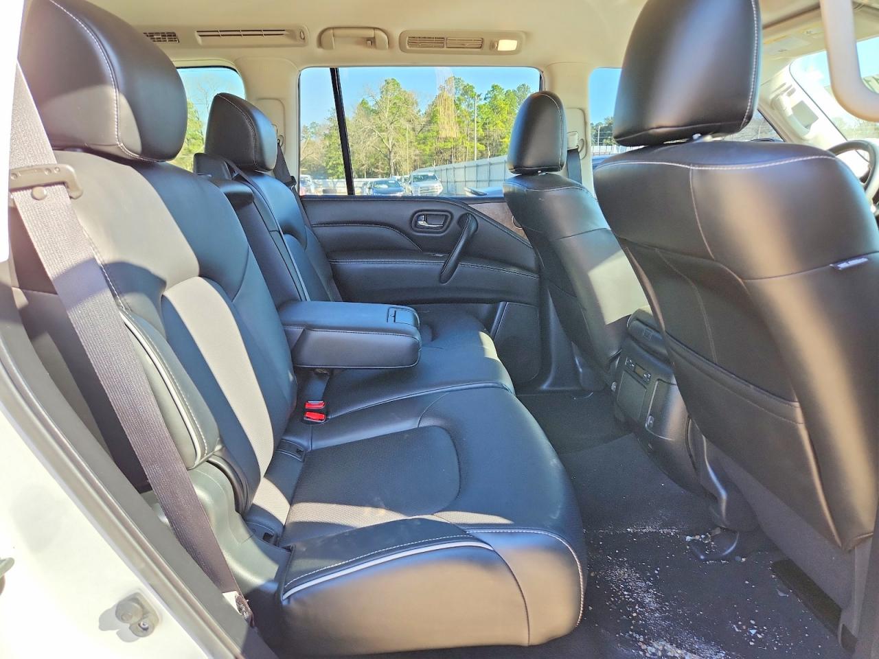 INFINITI Qx Luxe