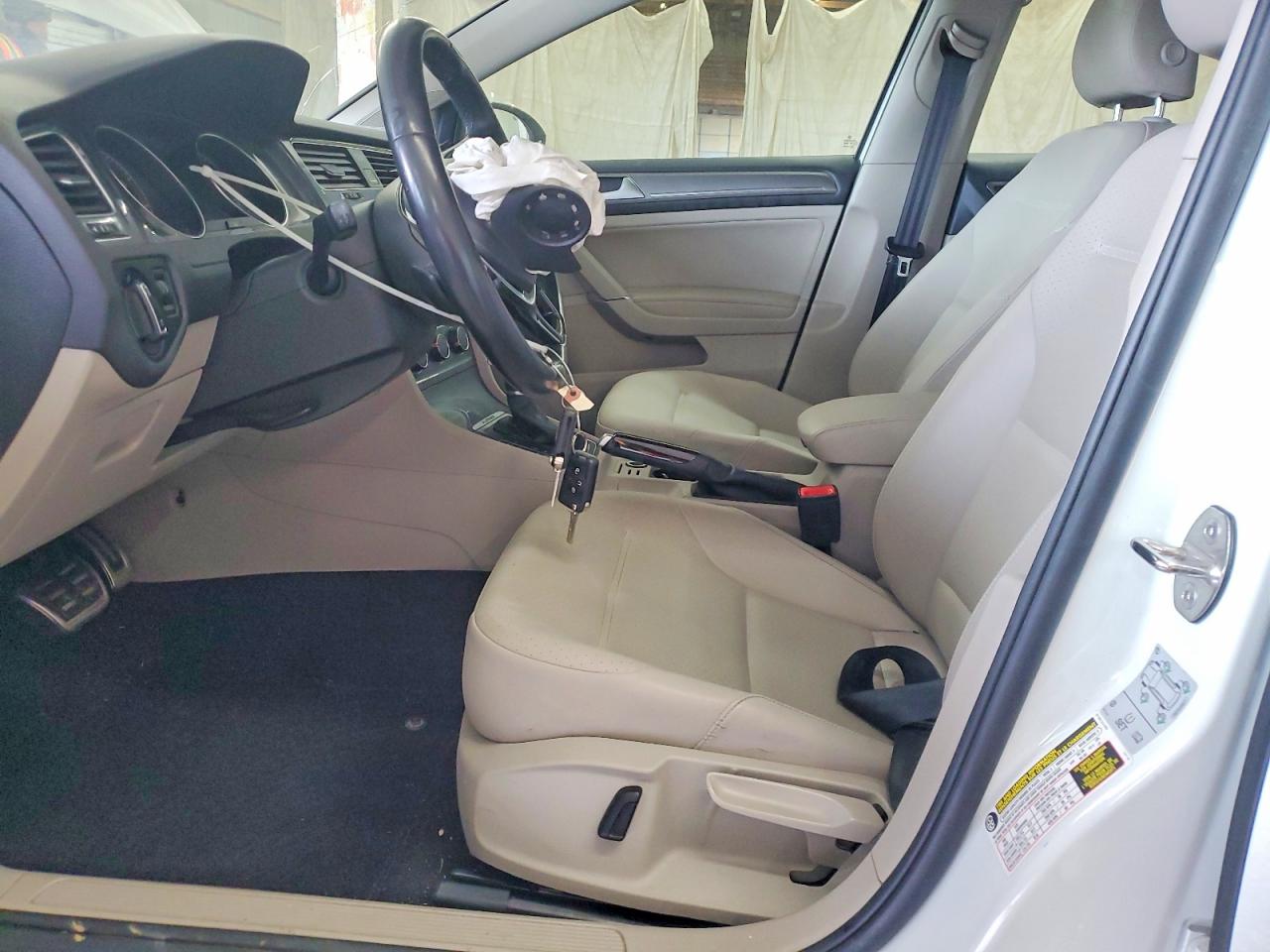 Volkswagen Golf S
