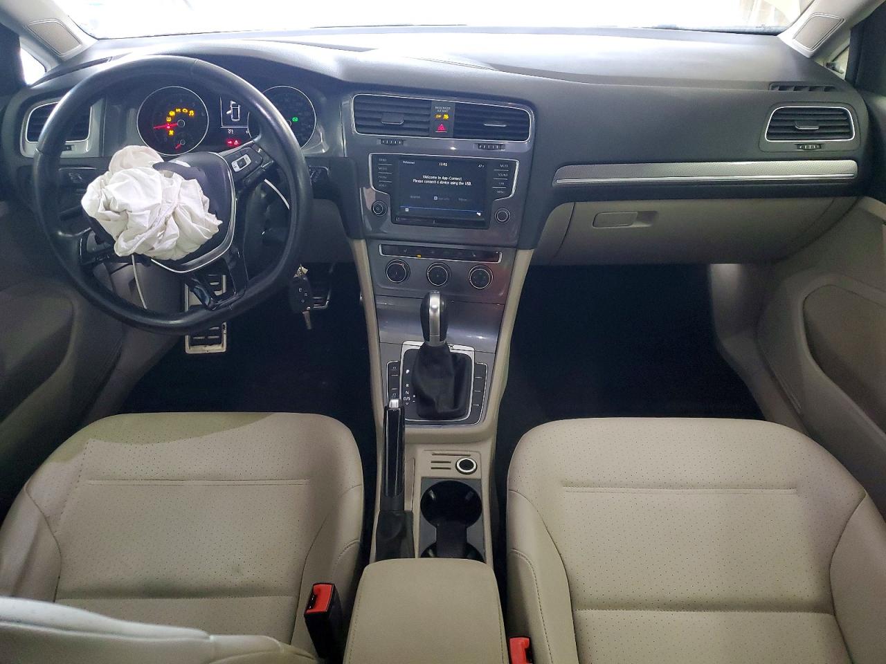 Volkswagen Golf S