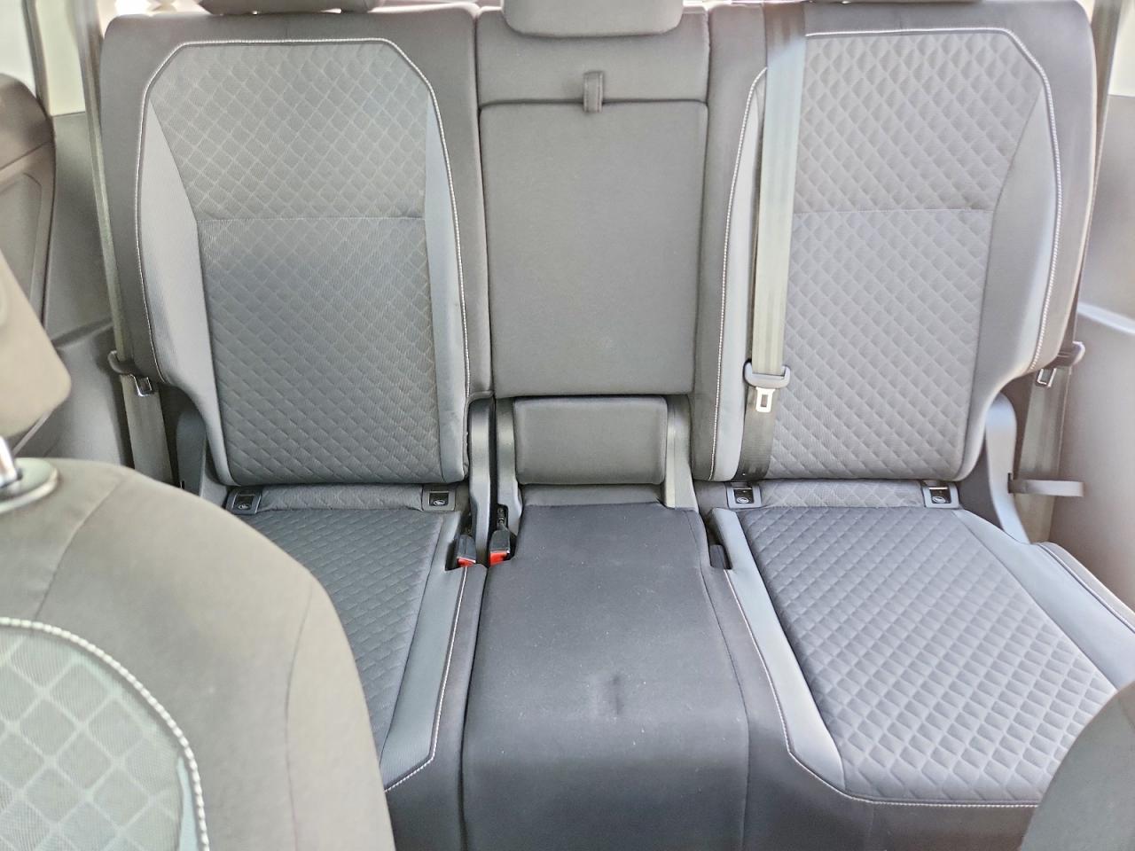 Volkswagen Tiguan S