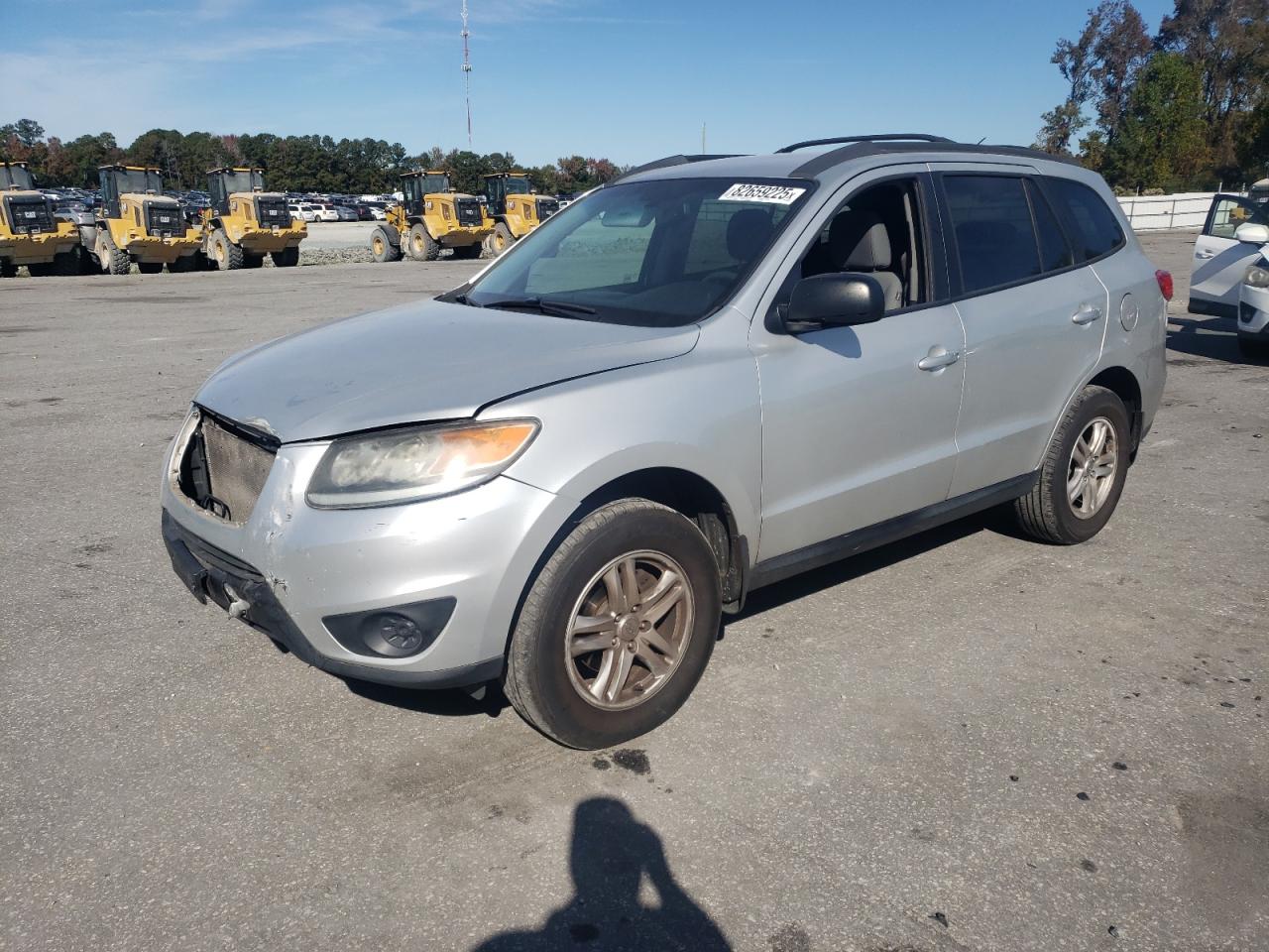 Salvage Hyundai SANTA FE Image