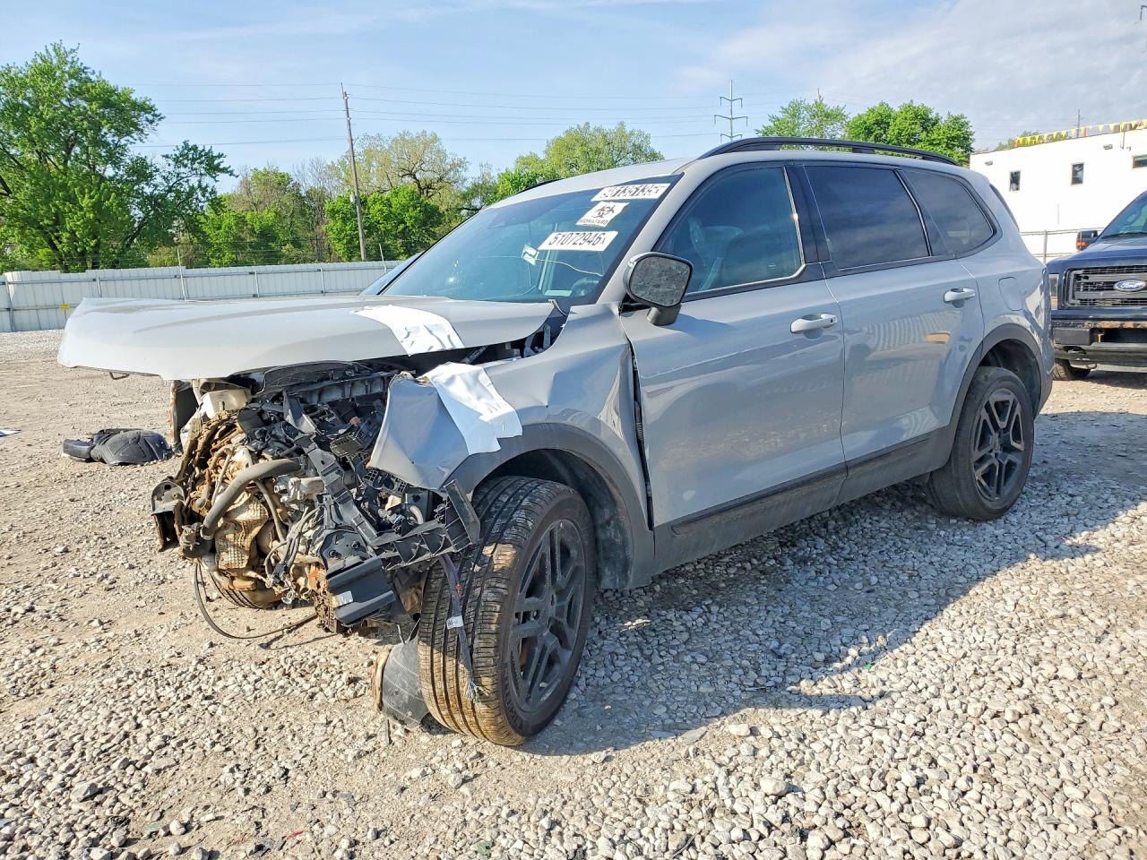 Salvage Kia Telluride Image