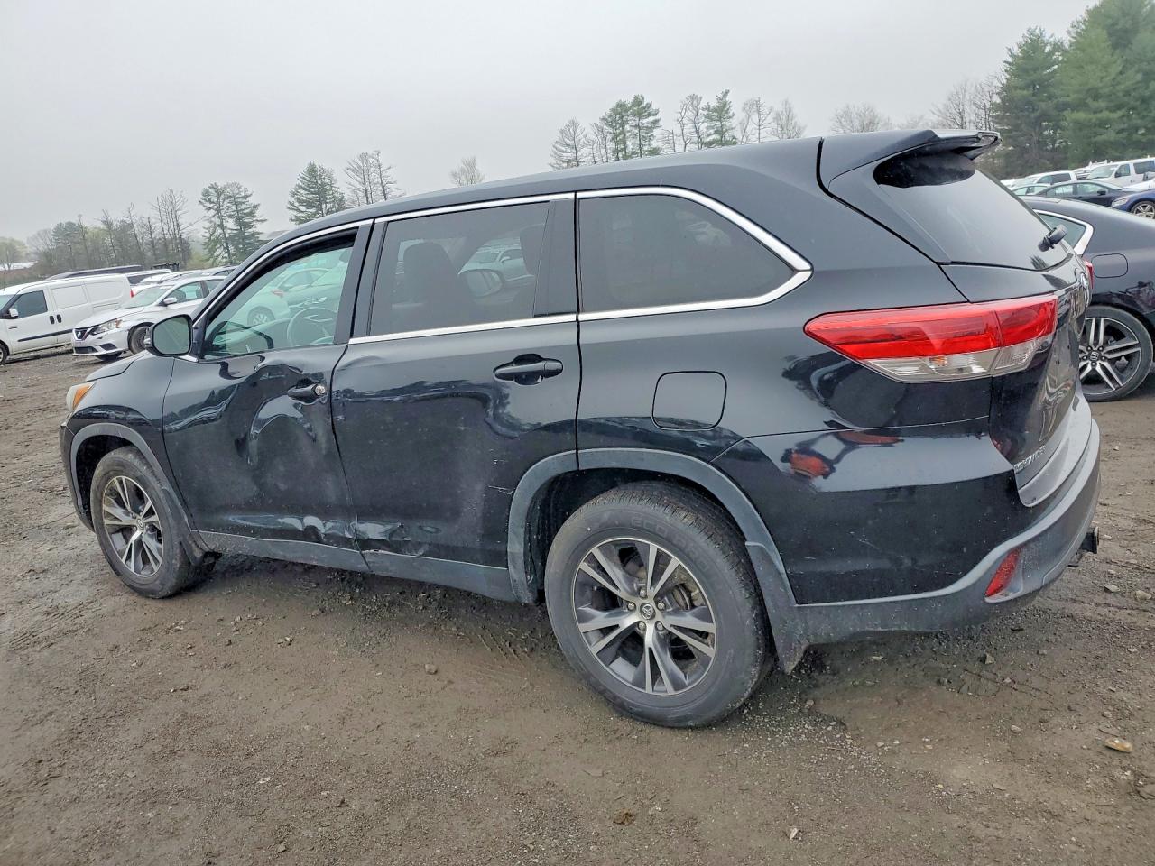 Toyota Highlander Le