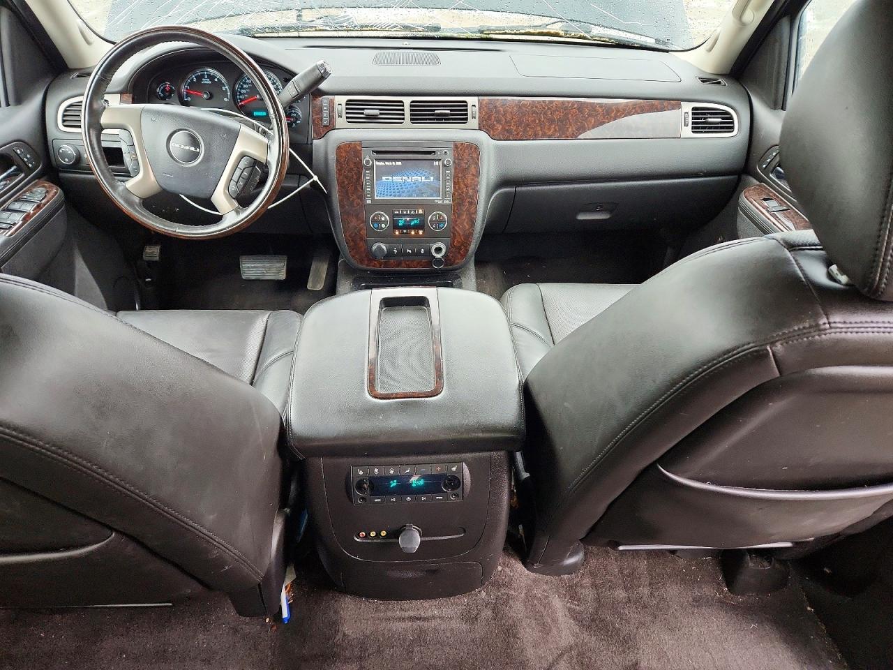 GMC Yukon Denali