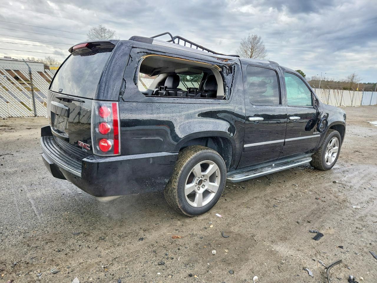 GMC Yukon Denali